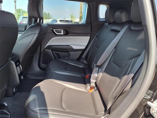 new 2025 Jeep Compass car, priced at $27,935