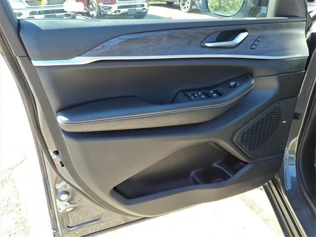 used 2023 Jeep Grand Cherokee L car, priced at $34,995