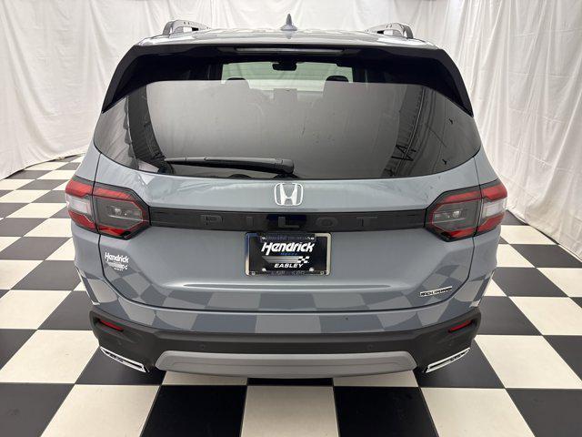 new 2025 Honda Pilot car, priced at $46,428