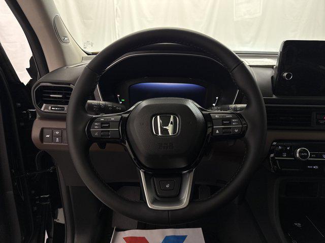 new 2025 Honda Pilot car, priced at $51,292