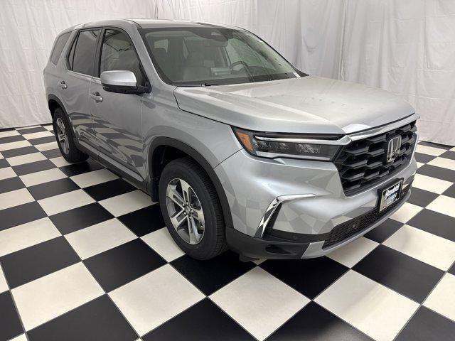 new 2025 Honda Pilot car, priced at $42,369