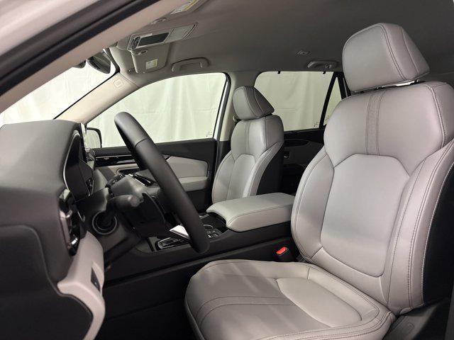 new 2025 Honda Pilot car, priced at $43,388