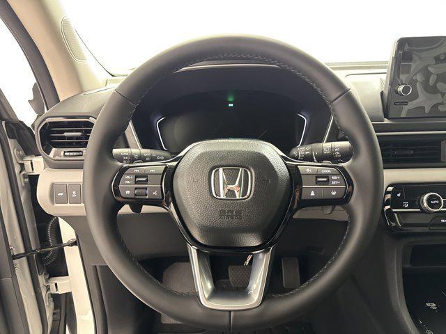 new 2025 Honda Pilot car, priced at $43,388