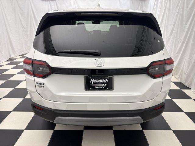 new 2025 Honda Pilot car, priced at $43,388