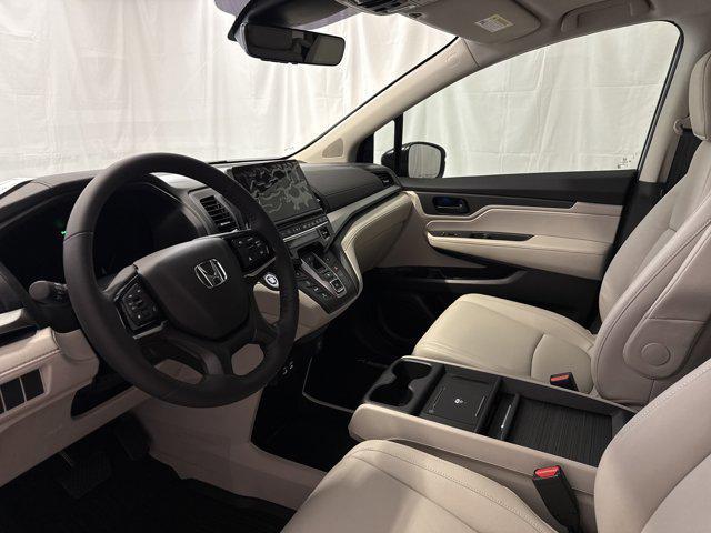 new 2026 Honda Odyssey car, priced at $42,199