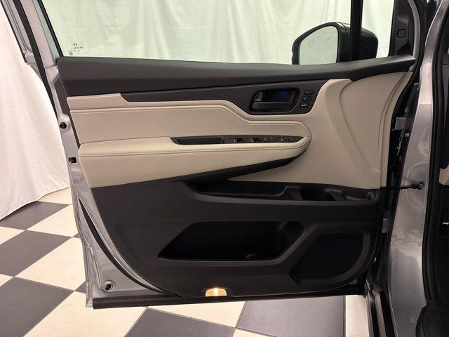 new 2026 Honda Odyssey car, priced at $42,199