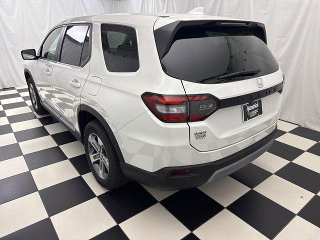 new 2025 Honda Pilot car, priced at $42,796