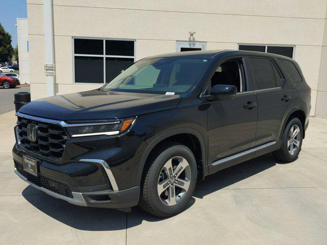 new 2025 Honda Pilot car, priced at $44,283