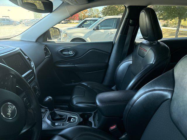 used 2019 Jeep Cherokee car, priced at $18,994