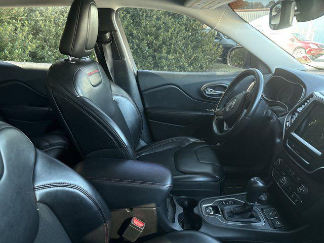 used 2019 Jeep Cherokee car, priced at $18,994