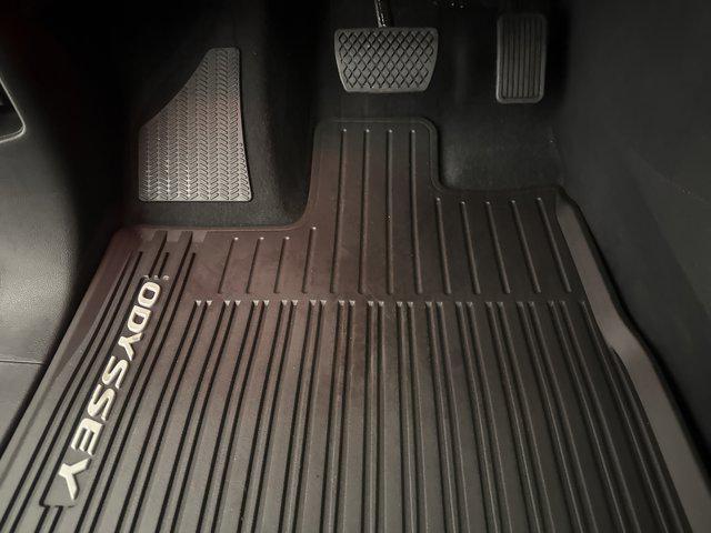 new 2026 Honda Odyssey car, priced at $43,211