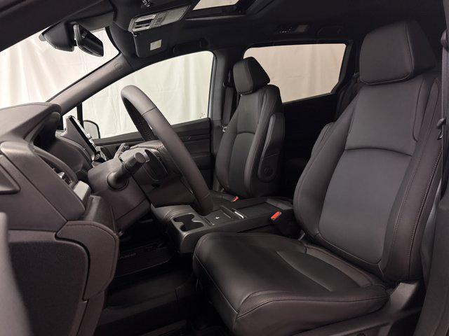 new 2026 Honda Odyssey car, priced at $43,211