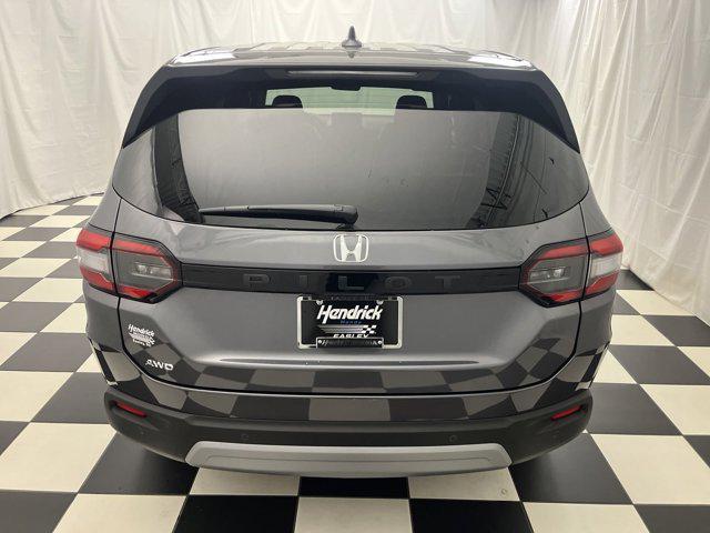 new 2025 Honda Pilot car, priced at $44,955