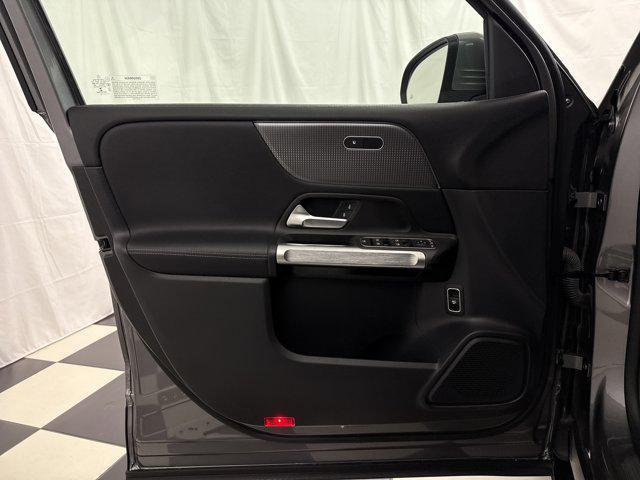 used 2022 Mercedes-Benz GLB 250 car, priced at $29,938