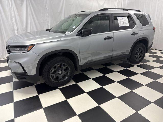 used 2025 Honda Pilot car, priced at $47,964