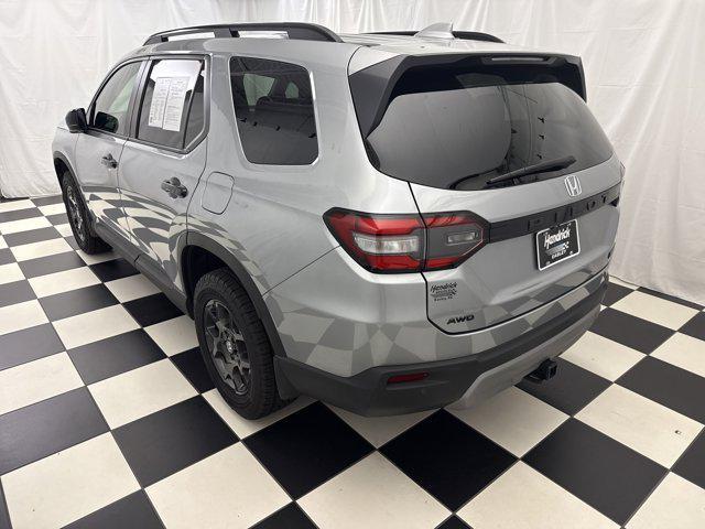 used 2025 Honda Pilot car, priced at $47,964