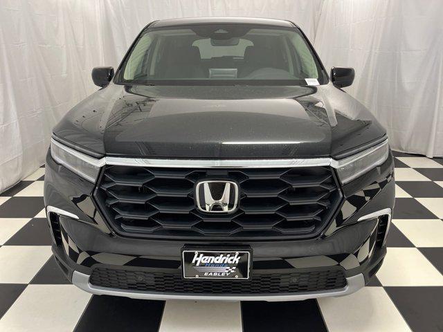 new 2025 Honda Pilot car, priced at $42,986