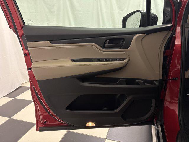 used 2023 Honda Odyssey car, priced at $33,269