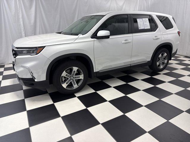 used 2025 Honda Pilot car, priced at $42,812