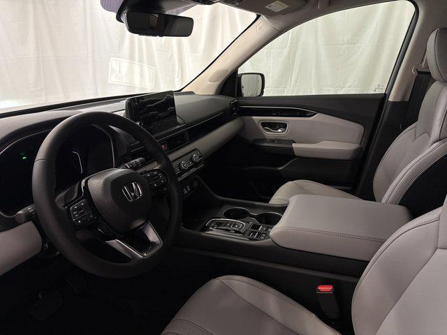 new 2025 Honda Pilot car, priced at $42,414