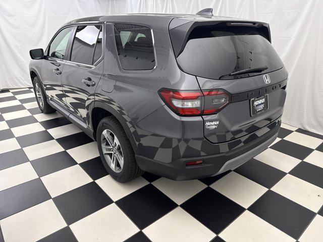 new 2025 Honda Pilot car, priced at $42,962
