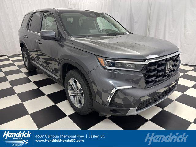 new 2025 Honda Pilot car, priced at $42,962