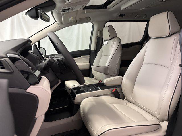 new 2026 Honda Odyssey car, priced at $45,448
