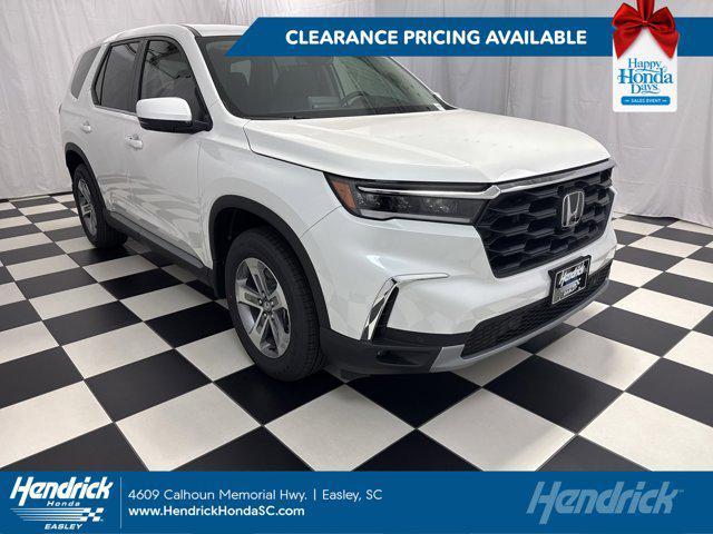 new 2025 Honda Pilot car, priced at $44,811