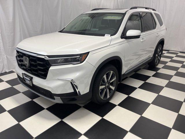 new 2025 Honda Pilot car, priced at $47,719