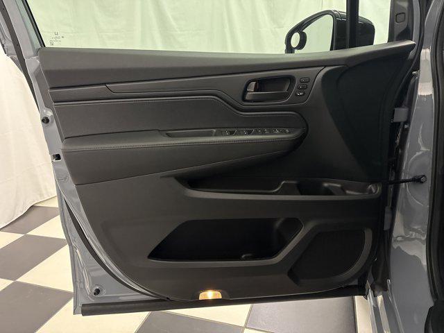 used 2024 Honda Odyssey car, priced at $41,043