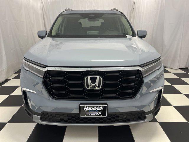 new 2025 Honda Pilot car, priced at $51,576