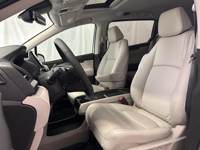 new 2026 Honda Odyssey car, priced at $42,180