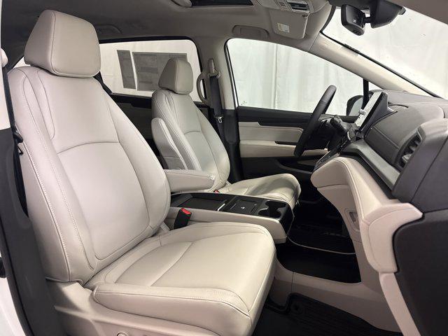 new 2026 Honda Odyssey car, priced at $42,180