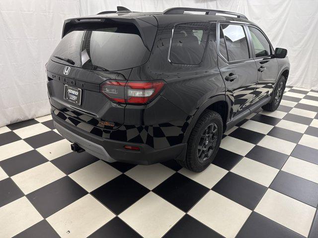 new 2025 Honda Pilot car, priced at $47,948