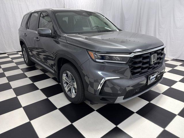 new 2025 Honda Pilot car, priced at $44,931
