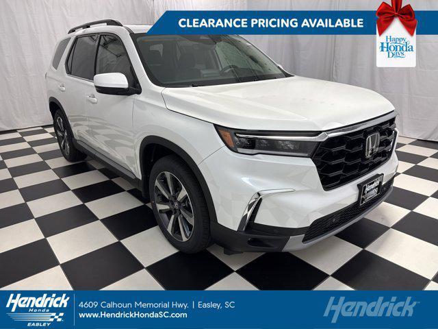 new 2025 Honda Pilot car, priced at $45,880