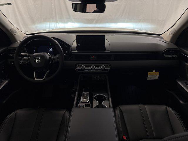 new 2025 Honda Pilot car, priced at $45,880