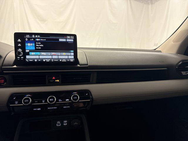 used 2024 Honda Pilot car, priced at $39,224