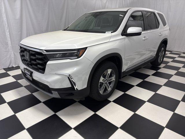 new 2025 Honda Pilot car, priced at $42,795
