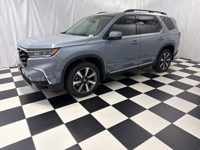 new 2025 Honda Pilot car, priced at $51,765