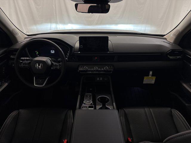 new 2025 Honda Pilot car, priced at $51,765