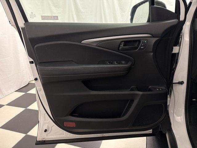 used 2023 Honda Passport car, priced at $38,274