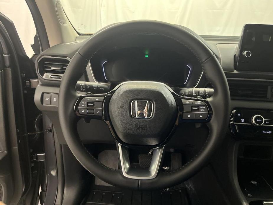 new 2025 Honda Pilot car, priced at $44,002