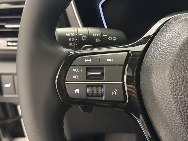 new 2025 Honda Pilot car, priced at $45,880