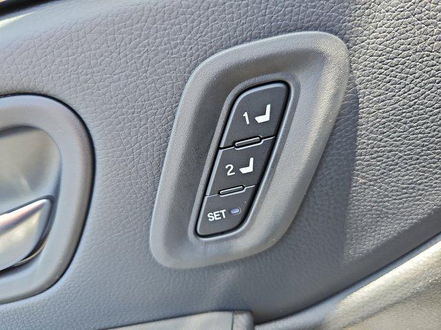 new 2025 Honda Pilot car, priced at $48,950