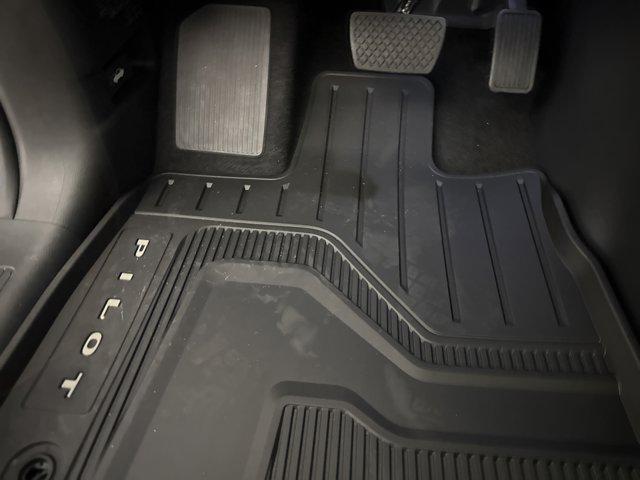 new 2025 Honda Pilot car, priced at $51,292