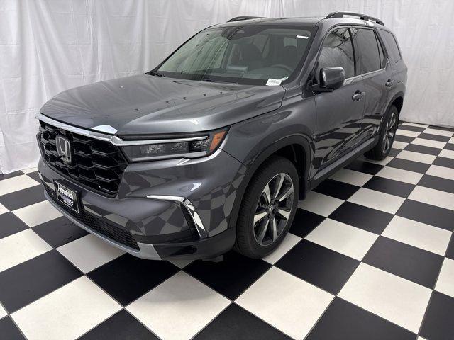 new 2025 Honda Pilot car, priced at $51,292