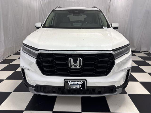 new 2025 Honda Pilot car, priced at $48,251