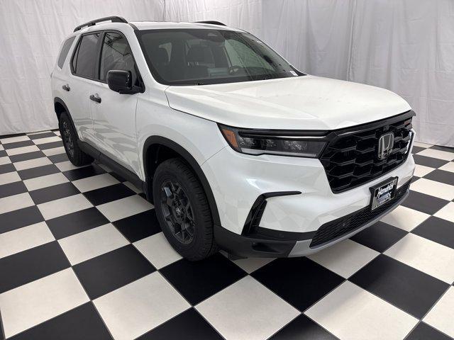 new 2025 Honda Pilot car, priced at $48,375