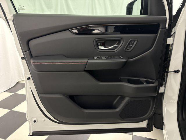 new 2025 Honda Pilot car, priced at $48,375